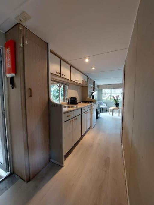 Te Huur: Leuke 4-Persoons Stacaravan Op Top Locatie! Hoenderloo Luaran gambar